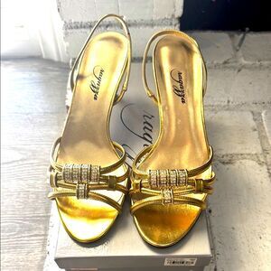 Ragazza Helena Sandal Kitten Heels Slingback Gold Metal Rhinestones Size 8.5